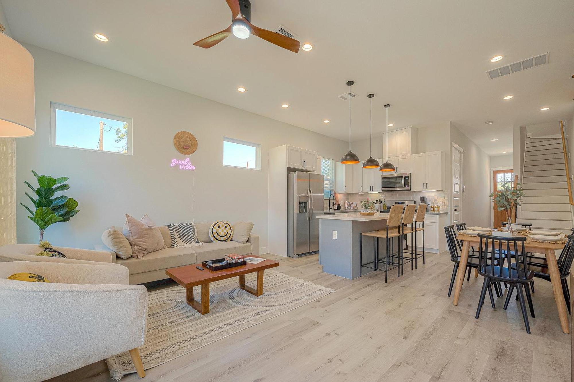 Modern Home Near Downtown With Fast Wifi, Bbq, Games & Ev Equipped! 휴스턴 외부 사진